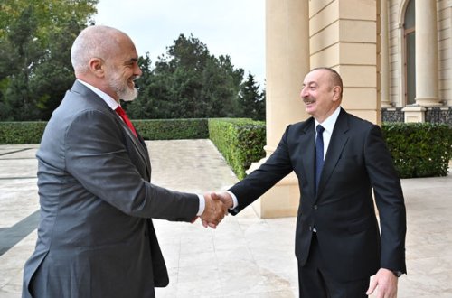 İlham Əliyevin Albaniyanın Baş naziri Edi Rama ilə təkbətək görüşü olub - YENİLƏNİB + FOTO