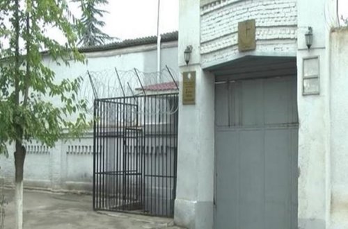 Gəncədə məhbus intihar etdi