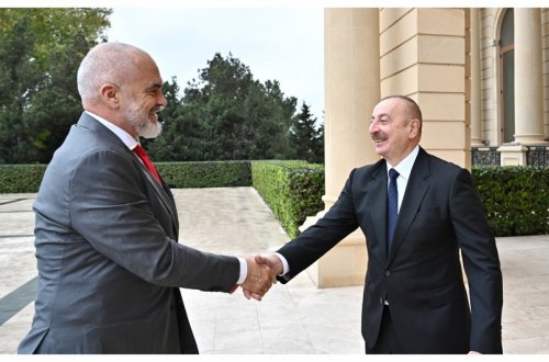 Baş nazir Edi Rama: 