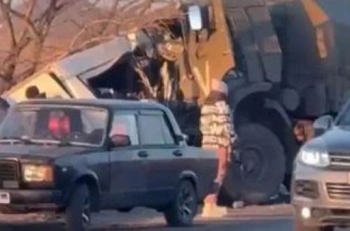 Donetskdə rus hərbi maşını mikroavtobusla toqquşub: 16 ÖLÜ, 3 YARALI