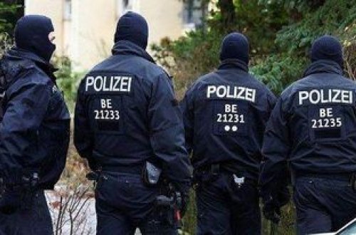 Almaniyada dövlət çevrilişinə cəhddə ittiham olunan 13 nəfər həbs edilib