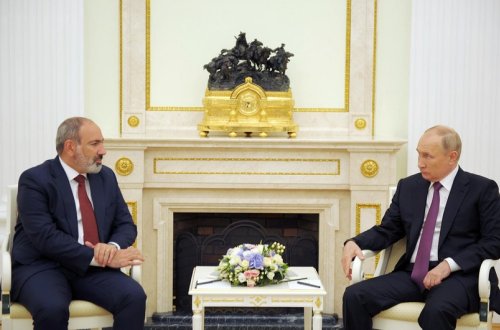 Sabah Putinlə Paşinyan görüşəcək