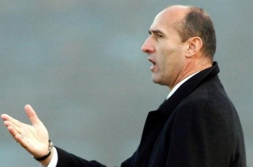 Keçmiş futbolçu avtomobil qəzasında ölüb