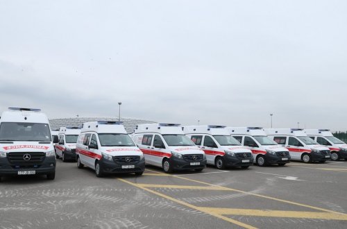 Azərbaycana 65 ədəd yeni təcili tibbi yardım avtomobili gətirilib