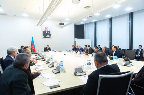 “Azərbaycanda tütünçülüyün mövcud vəziyyəti və inkişaf perspektivləri” mövzusunda iclas keçirilib