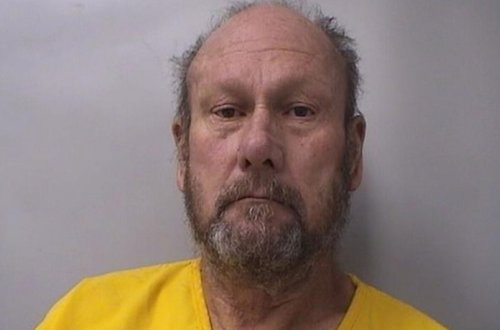 Amerikada təqaüdçü 4 nəfəri güllələyib və cəsədlərini parçalayıb