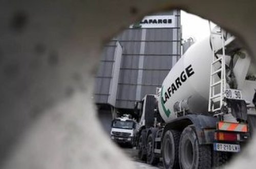 Fransada ətraf mühit fəalları Lafarge fabrikini hədəfə aldılar