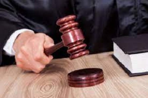 Mənimsəmədə təqsirləndirilən şirkət rəhbərinə hökm oxunub