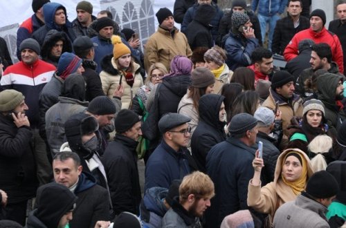 Şuşa-Xankəndi yolunda aksiya bir sutkadır davam edir, səsucaldıcılarla şüarlar səsləndirilir