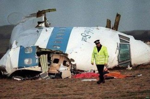 Lockerbie faciəsində şübhəli ilk dəfə məhkəmə qarşısına çıxdı