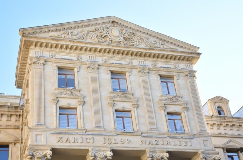 Rəsmi Bakı: “Azərbaycan ərazilərimizdə yaşayan erməni sakinlərin humanitar ehtiyaclarını qarşılamağa hazırdır”