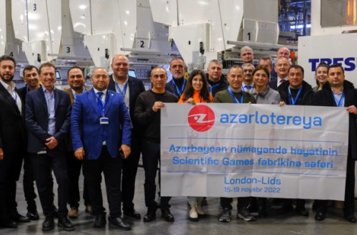 Media nümayəndələri İngiltərədə “Poz-Qazan” biletlərinin çap olunduğu fabrikdə - FOTO/VİDEO