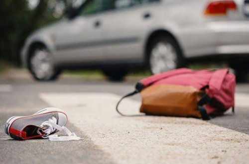 Zabratda şirkət maşını 41 yaşlı qadını vuraraq öldürüb