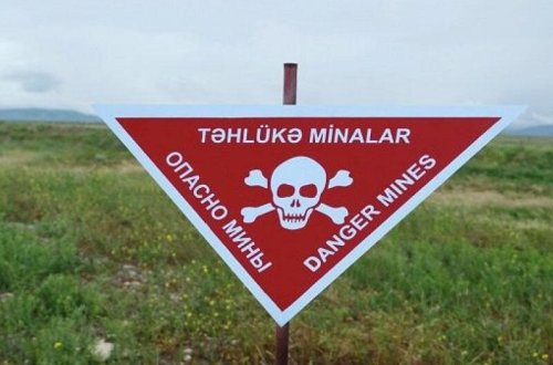 Журналисты отправились в Кяльбаджар, где накануне на минах подорвались 8 человек