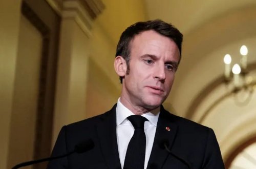 В Париже обыскали штаб партии Макрона