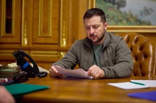 Zelenski Ukrayna müharibəsinin diplomatiya yolu ilə həlli şərtini açıqlayıb