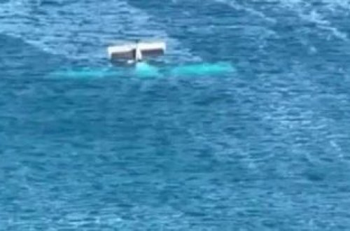 Krit sahillərində kiçik təyyarə dənizə düşüb: 1 ÖLÜ