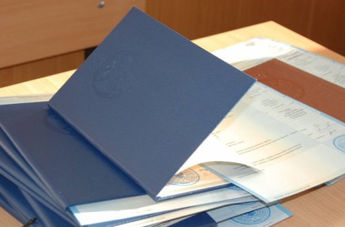 Saxta diplomları necə müəyyən etmək olar?