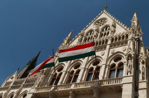 Macarıstan Rusiyanın 870 milyon avro aktivlərini dondurub