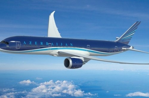 Самолет, следующий рейсом Баку-Нахчыван, вернулся в аэропорт вылета