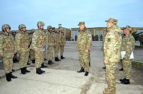 Baş Qərargah rəisi bir sıra hərbi hissələrin döyüş hazırlığını yoxlayıb