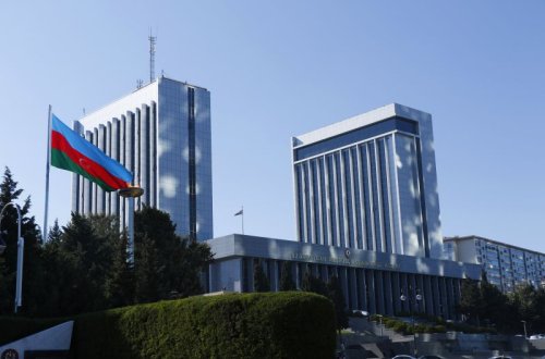 “Siyasi partiyalar haqqında” yeni qanun – dövrün tələblərinə ilk münasibətlər