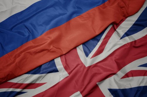 Britaniya Silahlı Qüvvələrinin komandanı Moskva ilə daha sıx əlaqə saxlamaq istədiyini bildirib