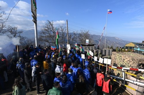 Xankəndi-Laçın yolunda keçirilən aksiyanın iştirakçıları növbəti dəfə dinc ermənilərə müraciət ediblər