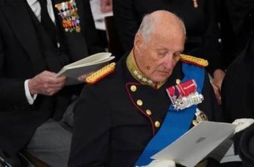 Norveç kralı xəstəxanaya yerləşdirilib