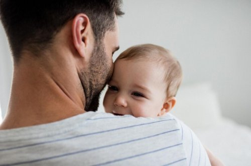 Deputat atalıq məzuniyyətinin müddətinin artırılmasını təklif edib