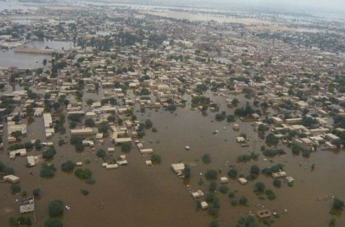 Dünya Bankı Pakistana 1,69 milyard dollar maliyyə dəstəyi edib