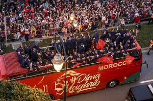 Mərakeş kralı milli komanda oyunçularını uğurlarına görə kral medalı ilə təltif edib