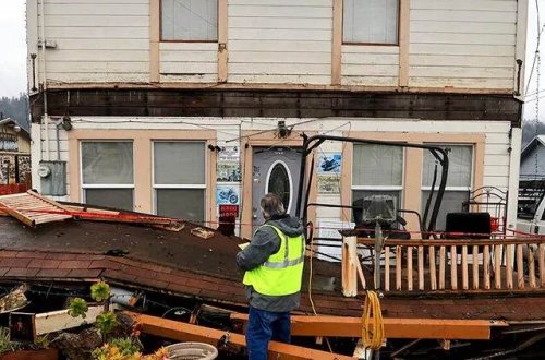 ABŞ-da 6,4 bal gücündə zəlzələ baş verib