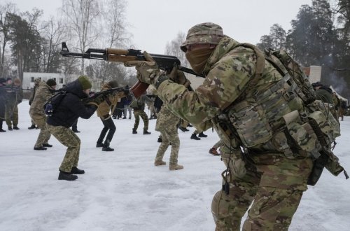 Ukraynanın müdafiə naziri və kəşfiyyat rəhbərinə qarşı sui-qəsd cəhdi olub