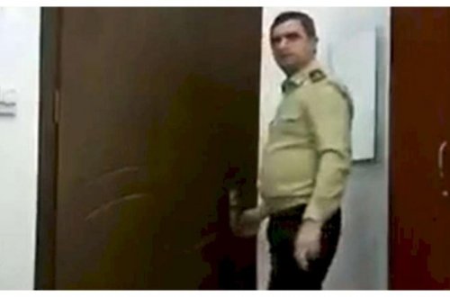 İntim videoları yayılan FHN zabitinin məhkəməsi: Zərərçəkmiş qadın ifadə verib, tutulan özünü təsirli bilmir