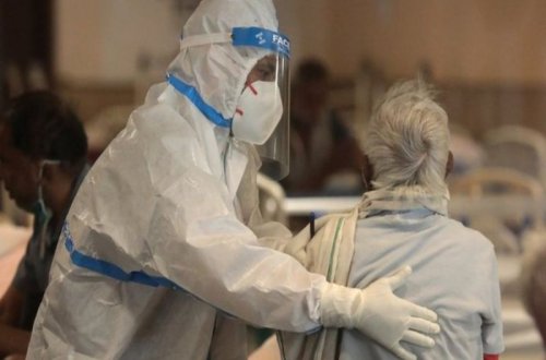 Hindistanda 4 nəfər 