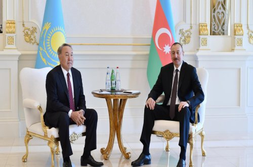 Nursultan Nazarbayev Azərbaycan liderini təbrik edib