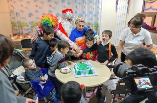 İNCİ şirkətlər qrupundan nümunəvi addım: Xüsusi qayğıya ehtiyacı olan uşaqlar belə sevindirildi