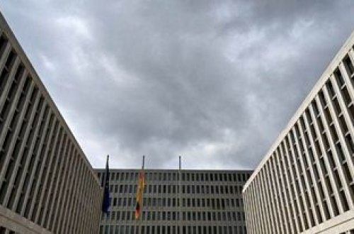 Alman kəşfiyyat işçisi Rusiyaya casusluq etdiyi üçün HƏBS EDİLDİ