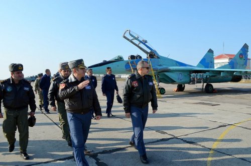 Türkiyə nümayəndə heyəti HHQ-nin hərbi hissələrini ziyarət edib