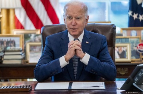 Bayden hökumətin maliyyələşdirilməsinin dekabrın 30-dək uzadılmasını təsdiqləyib