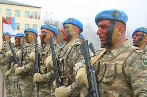 Müdafiə Nazirliyi komandoda hərbi xidmət keçmək istəyənlərə müraciət edib