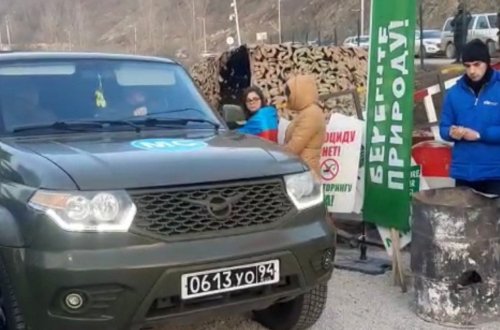 Laçın-Xankəndi yolunda aksiya keçirilən yerdən rus sülhməramlılarına məxsus avtomobil maneəsiz keçib