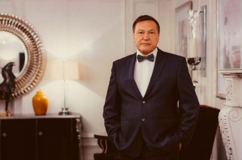 Rusiyalı oliqarx müəmmalı şəkildə öldü: Hotel pəncərəsindən yıxıldı - FOTO