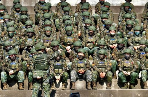 Tayvanda məcburi hərbi xidmət müddəti uzadılacaq