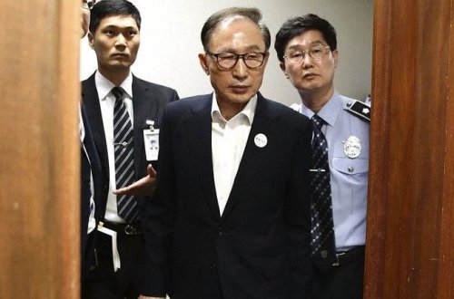 Cənubi Koreyada 17 il azadlıqdan məhrum edilən eks-prezidentə əfv qərarı verilib