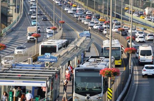 İstanbulda ictimai nəqliyyatda gedişhaqqı artırıldı