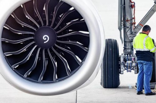 İran 4 “Airbus” təyyarəsi aldı