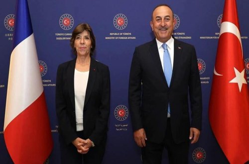 Çavuşoğlu Fransa XİN başçısı ilə PKK-nın törətdiyi iğtişaşları müzakirə edib