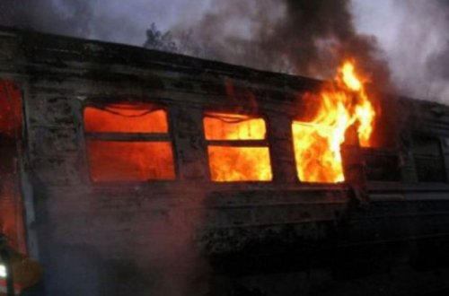 Bərdədə vaqonda yaşayan 90 yaşlı qadın yanğında öldü